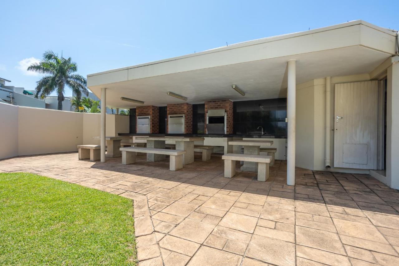 24 Sea Lodge - Sea Viewing Apartment Durban Bagian luar foto